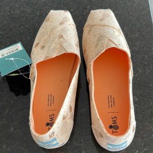 Pineapple! Toms Women’s Classic Flat Rose Gold